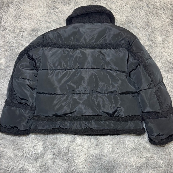 Future Collective Women's Button Up Puffer Jacket - Black Size Medium NWT - Picture 5 of 5